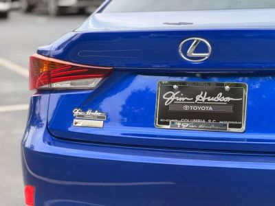 2020 Lexus IS - Photo 15