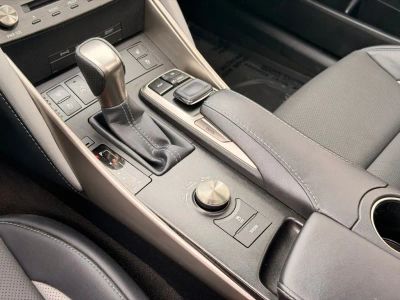 2020 Lexus IS - Photo 23