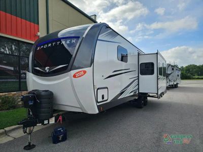 2026 Venture RV SportTrek Touring Edition — interior view