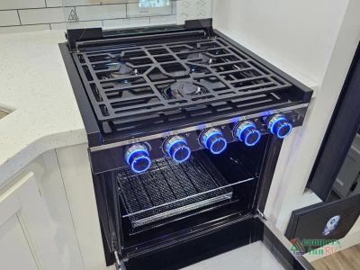 2026 Venture RV SportTrek Touring Edition — photo 17 view