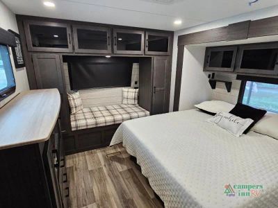 2026 Venture RV SportTrek Touring Edition — photo 46 view