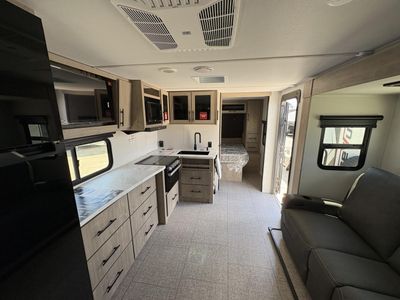 2026 Grand Design Imagine XLS — photo 13 view