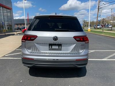 2022 Volkswagen Tiguan SE - Photo 5