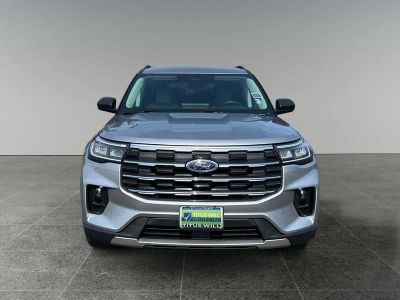 2025 Ford Explorer — side profile view