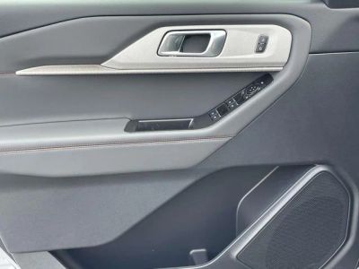 2026 Ford Explorer — photo 11 view