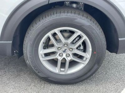 2026 Ford Explorer — photo 8 view