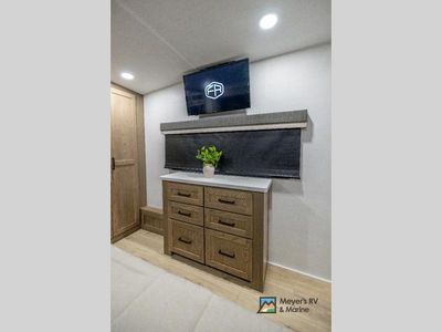 2026 Forest River RV Rockwood Signature - Photo 8