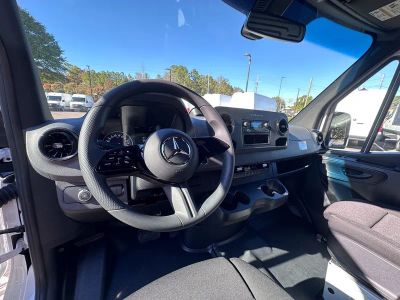 2026 Mercedes-Benz Sprinter 2500 - Photo 2