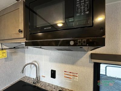 2025 Sunset Park RV Sun Lite LTD — photo 19 view