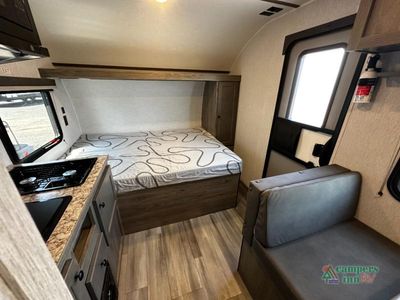 2025 Sunset Park RV Sun Lite LTD — photo 16 view
