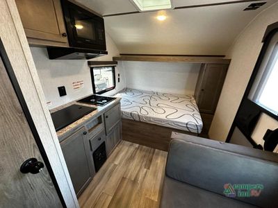 2025 Sunset Park RV Sun Lite LTD — photo 15 view