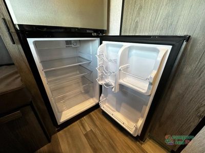 2025 Sunset Park RV Sun Lite LTD — photo 24 view