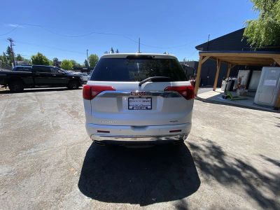 2017 GMC Acadia — detail view