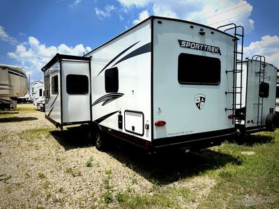 2025 Venture RV SportTrek - Photo 3