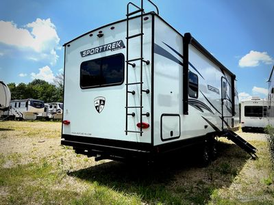 2025 Venture RV SportTrek - Photo 2
