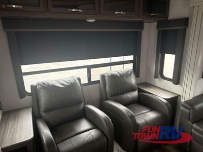 2023 Keystone RV Cougar Half-Ton - Photo 12