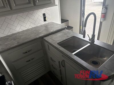 2023 Keystone RV Cougar Half-Ton - Photo 10