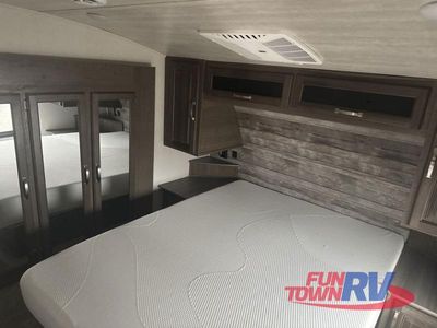 2023 Keystone RV Cougar Half-Ton - Photo 17