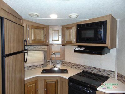 2017 Forest River RV Rockwood Ultra Lite - Photo 16