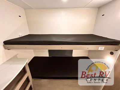 2026 Dutchmen RV Kodiak - Photo 64