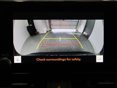 2025 Toyota RAV4 AWD — photo 21 view