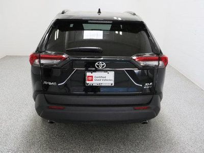 2025 Toyota RAV4 AWD — photo 8 view