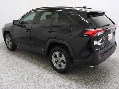 2025 Toyota RAV4 AWD — photo 9 view
