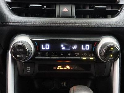2025 Toyota RAV4 AWD — photo 20 view