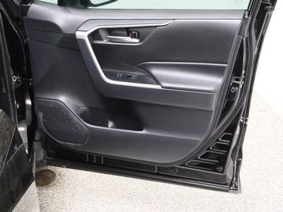 2025 Toyota RAV4 AWD — photo 35 view