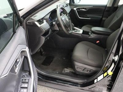 2025 Toyota RAV4 AWD — photo 14 view