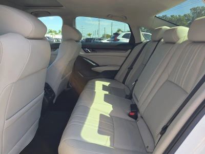 2022 Honda Accord — photo 13 view