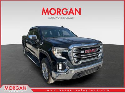 2020 GMC Sierra 1500 SLT in Onyx Black — front three-quarter view
