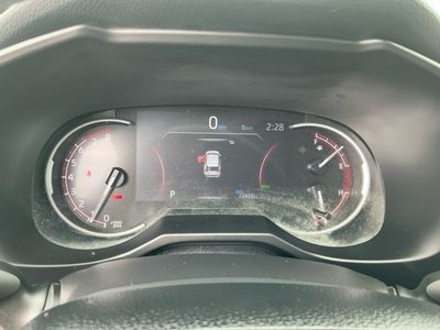 2025 Toyota RAV4 - Photo 8