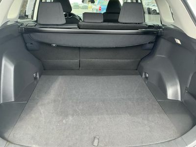 2025 Toyota RAV4 - Photo 7