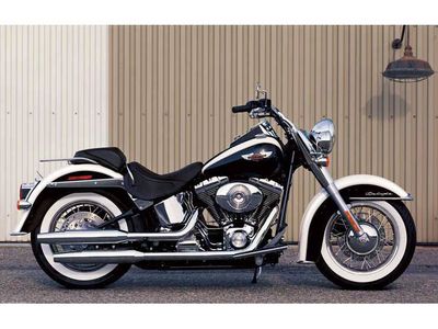 2005 Harley-Davidson FLSTN/FLSTNI Softail Deluxe - Photo 2
