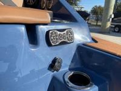 2026 Yamaha 222 XE - Photo 11