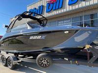 2026 Yamaha 222 XE - Photo 4