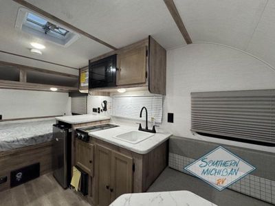 2025 Gulf Stream Trail Boss - Photo 4