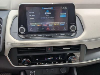 2023 Nissan Rogue — photo 18 view