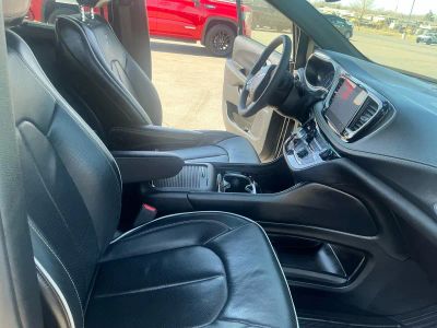 2025 Chrysler Pacifica — photo 20 view