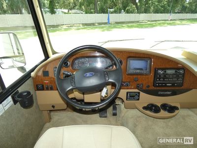 2013 Winnebago Sunstar - Photo 9
