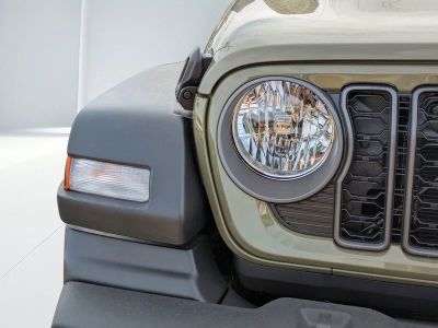 2026 Jeep Wrangler — photo 8 view