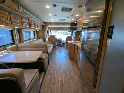 2019 Thor Motor Coach Palazzo - Photo 5