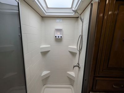 2019 Thor Motor Coach Palazzo - Photo 11