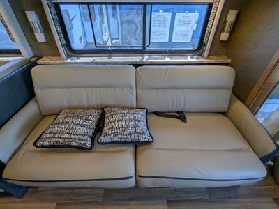 2019 Thor Motor Coach Palazzo - Photo 14