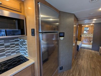 2019 Thor Motor Coach Palazzo - Photo 25