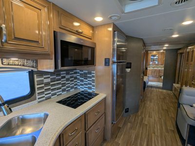 2019 Thor Motor Coach Palazzo - Photo 8