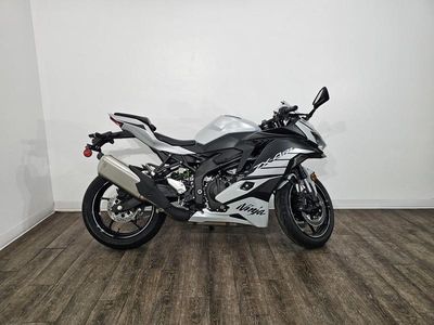 2025 Kawasaki NINJA ZX-4RR ABS - Photo 7