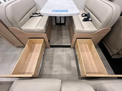 2026 Thor Motor Coach CHATEAU - Photo 8