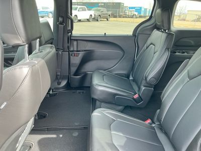 2026 Chrysler Pacifica - Photo 17